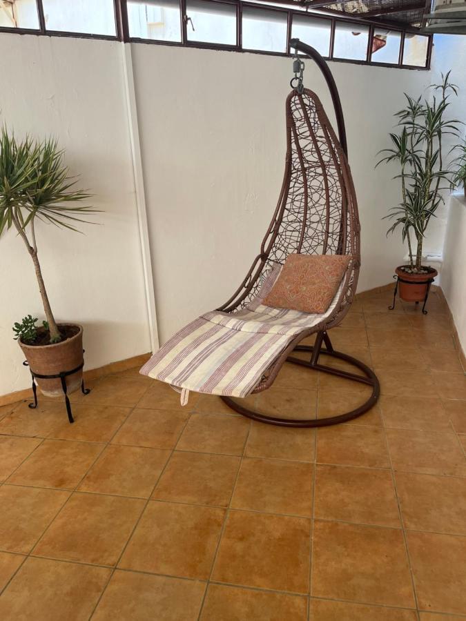 Appartement Elegant Et Climatise Au Centre Avec Terrasse - Proche Plage Et Attractions ! Tanger Exterior foto