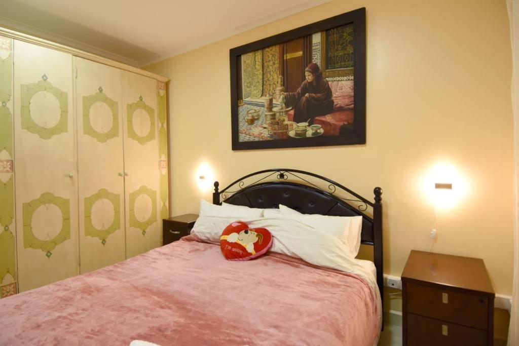 Appartement Elegant Et Climatise Au Centre Avec Terrasse - Proche Plage Et Attractions ! Tanger Exterior foto